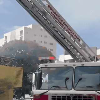 Reportan incendio en un bar en Providencia