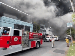 Primeras imágenes del incendio en un bar de Providencia, Guadalajara. FB / Protección Civil y Bomberos de Guadalajara