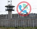 Para evitar que este delito se cometa desde el interior de los penales y proteger a la ciudadanía, Harfuch indicó que se han implementado acciones conjuntas de bloqueo de señal.  NTX / ARCHIVO