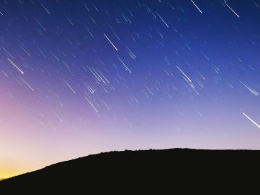 La lluvia de estrella Gemínidas comenzó el 4 de diciembre y se extenderá hasta el día 17 de diciembre. UNSPLASH / A. SCHMID