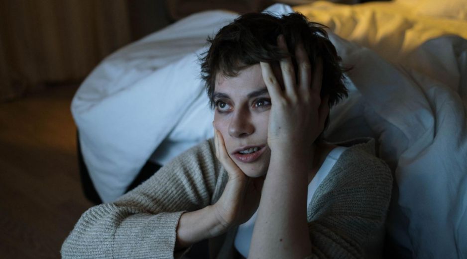 La falta de sueño causada por la ansiedad puede impactar tanto la salud física como la mental. CANVA