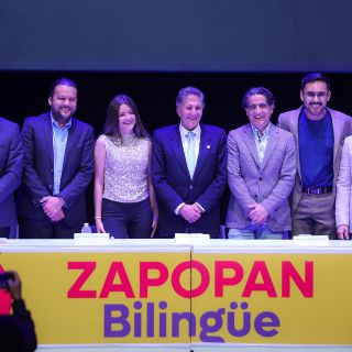 Zapopan Bilingüe suma 800 nuevos egresados y amplía su modelo hacia el mundo de los negocios