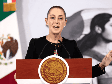 Sheinbaum detalló que las reuniones sobre la deuda hídrica siguen y que ambos países hicieron propuestas y contrapropuestas que se encuentran en análisis. EFE / J. Méndez