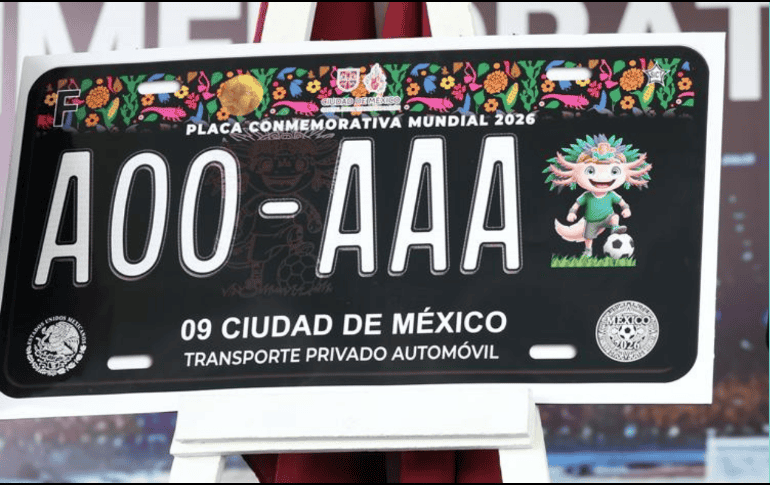 Solo se emitirán 60 mil placas conmemorativas del Mundial 2026, 20 mil de cada color, y obtenerlas será opcional. ESPECIAL/X @ClaraBrugadaM
