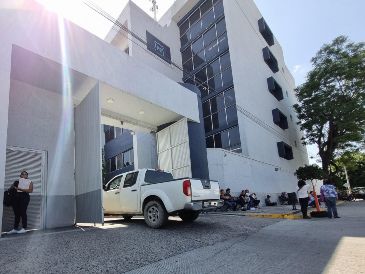 Hasta el momento no se ha determinado si los elementos que estuvieron relacionados en la entrega a criminales de las nueve armas y de los al menos 170 mil pesos. EL INFORMADOR/ ARCHIVO