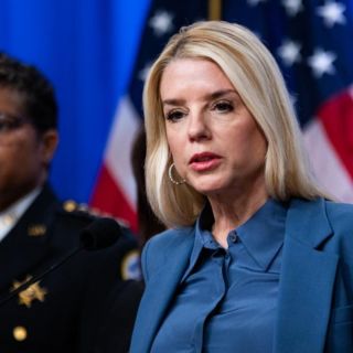 Gobierno estadounidense lanza programa para rastrear “terrorismo doméstico”