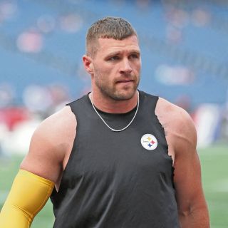 TJ Watt, hospitalizado por molestias en los pulmones