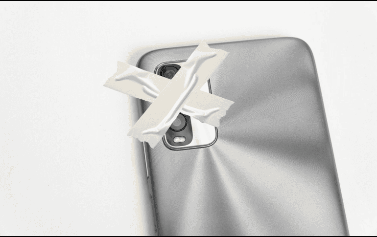 Cubrir la cámara puede bloquear una vía de espionaje muy específica, pero no reemplaza las medidas de seguridad digital que realmente reducen riesgos. CANVA