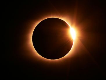 La NASA recuerda que nunca debe observarse el Sol sin protección especializada. Unsplash