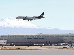 A finales de octubre, el DOT revocó el permiso para operar 13 nuevas rutas operadas por aerolíneas mexicanas hacia Estados Unidos. SUN/ARCHIVO