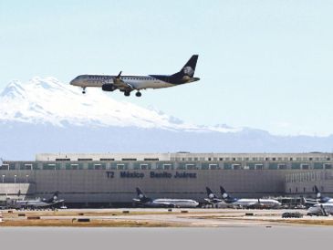 A finales de octubre, el DOT revocó el permiso para operar 13 nuevas rutas operadas por aerolíneas mexicanas hacia Estados Unidos. SUN/ARCHIVO