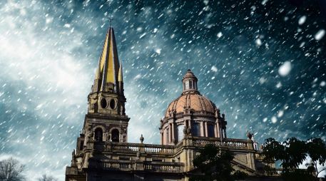 El recuerdo de aquella nevada, 28 años después, quedó grabado en la memoria colectiva, un testimonio de la impredecible belleza de la naturaleza. ESPECIAL / CANVA