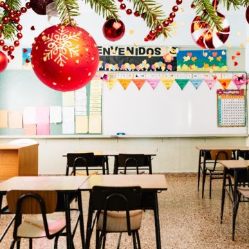 Las vacaciones son un momento excelente para que los maestros se desconecten de las aulas y se preparen para el siguiente periodo, y para que las familias aprovechen este tiempo sin clases para pasar más tiempo juntos. ESPECIAL / CANVA