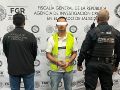 El hombre fue detenido por las autoridades en el cruce de las calles Altamira y La Loma, del municipio tonalteco. ESPECIAL