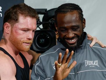 El jalisciense Saúl "Canelo" Álvarez vivió uno de los capítulos más tristes de su carrera luego de perder por decisión unánime ante Terence Crawford el pasado 13 de septiembre. AFP / ARCHIVO