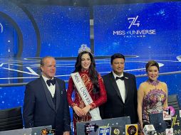 En la imagen de izquierda a derecha al presidente y copropietario de Miss Universo, Raúl Rocha, junto a la mexicana Fátima Bosch, el guatemalteco Mario Búcaro y la tailandesa Teresa Chaivisut. EFE / ARCHIVO