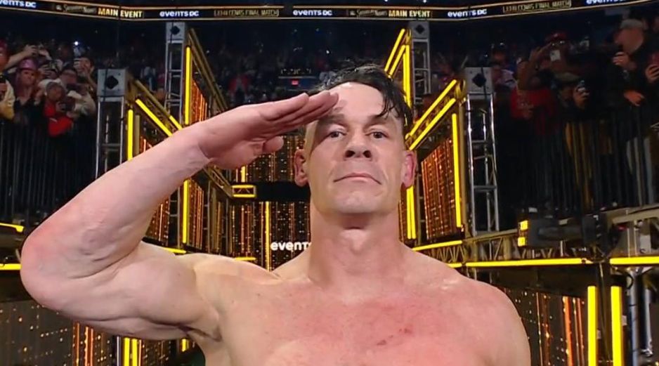 El 17 veces campeón mundial puso punto final a su histórica trayectoria en la WWE con su última lucha durante el Saturday Night’s Main Event. X/ @WWE.