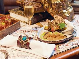 Meteor. Costilla de res braseada que llega a la mesa como una roca, un plato fuerte que combina teatralidad y cocina de autor. ESPECIAL