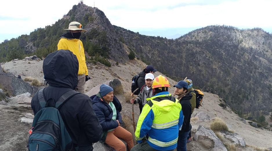 “Se trató de cuatro masculinos de entre 20 y 23 años, originarios de Colima, de los cuales uno presentó mal de montaña y otro más fatiga”, explicó la UEPCBJ. ESPECIAL