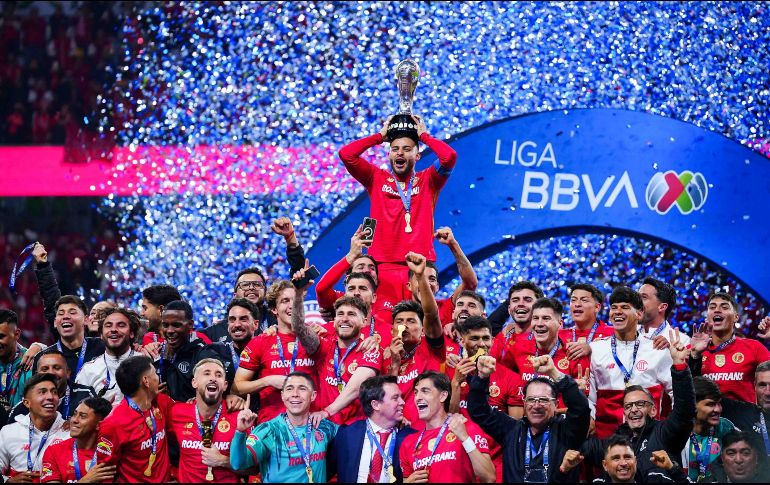 Desde el manchón penal, Toluca selló su lugar en la historia como el quinto bicampeón de la Liga MX. IMAGO7.