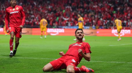 Enrique Contreras, aseguró que tener un goleador como Paulinho aseguró la victoria para los Diablos Rojos. IMAGO7