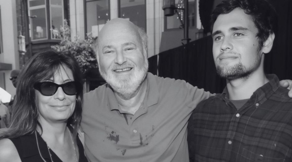 Nick, segundo hijo del matrimonio entre Rob y Michelle Reiner, atravesó por múltiples internaciones en centros de rehabilitación. X / @thelastshow