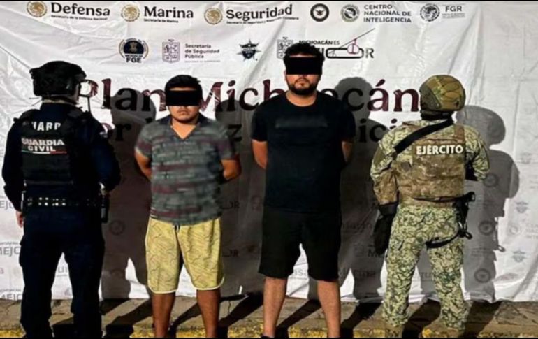 Autoridades federales detuvieron en Michoacán a 28 personas, aseguraron siete armas de fuego, 406 cartuchos, 27 cargadores, 18 artefactos explosivos improvisados y 21 vehículos derivado del 