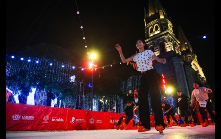 El Gobernador, Pablo Lemus, pidió no perder la “capacidad de impresionarnos” con las decoraciones que adornan el Centro. EL INFORMADOR/ J. Acosta