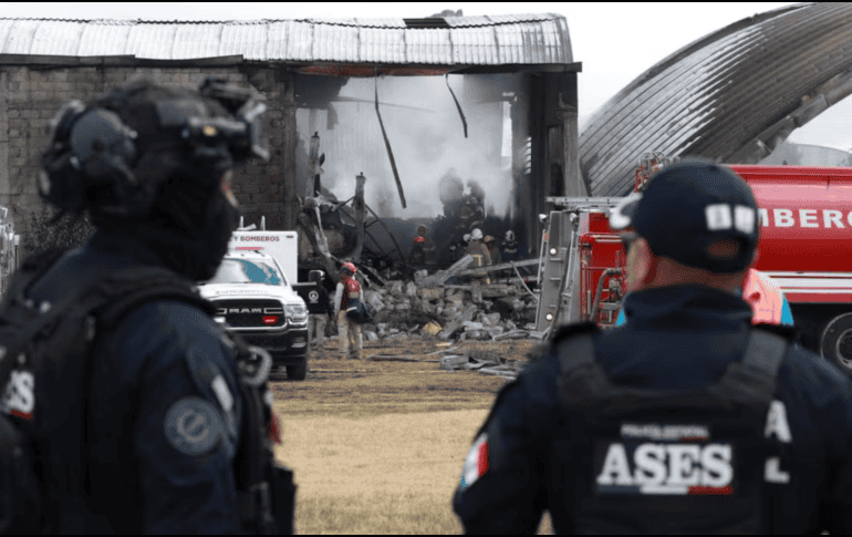 Protección Civil del Estado de México dio a conocer a las 14:26 horas que el incendio fue controlado y se realizaron labores de enfriamiento y remoción. SUN / A. VARGAS