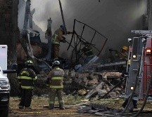 El aterrizaje de emergencia en un campo de futbol no evitó la exploción de la aeronave, pero minimizó sus efectos en tierra. SUN/A. Vargas