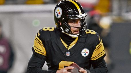 Aaron Rodgers  lideró la victoria con 224 yardas por pase y dos envíos de anotación. AFP