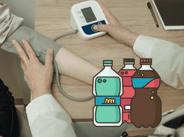 Recuerda que limitar o evitar estas bebidas puede ser una estrategia eficaz para el control de la hipertensión. ESPECIAL/Canva