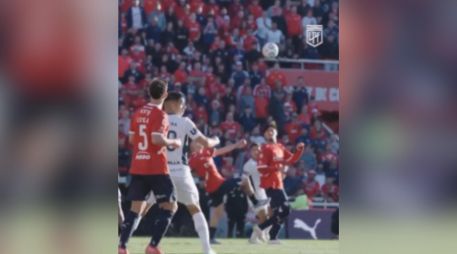 Este día, la FIFA anunció que un gol de chilena a larga distancia del argentino Santiago Montiel es el merecedor del premio Puskas al Mejor del Año. ESPECIAL / AFA