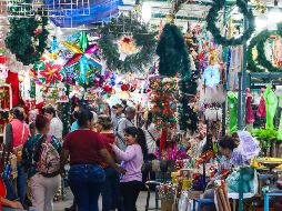 Zapopan anunció que, además de los puestos que se instalarán con artículos navideños, se llevarán a cabo dos talleres. EL INFORMADOR / ARCHIVO