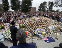 Fotografía de un homenaje floral a las víctimas del tiroteo en la playa de Bondi en Sídney AP/M. Kaker