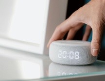 Más allá de pedir el clima o la hora, Alexa cuenta con comandos ocultos que muchos usuarios no conocen. CANVA
