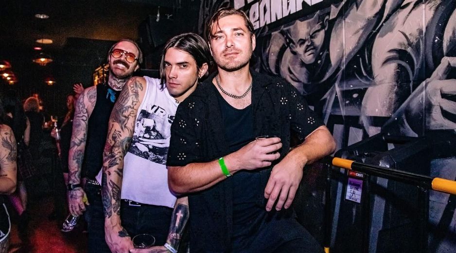 Su nombre proviene de una calle llamada Aliceanna Street, ubicada en Baltimore, ciudad donde algunos de sus integrantes ensayaban antes de formar la agrupación.  CORTESÍA