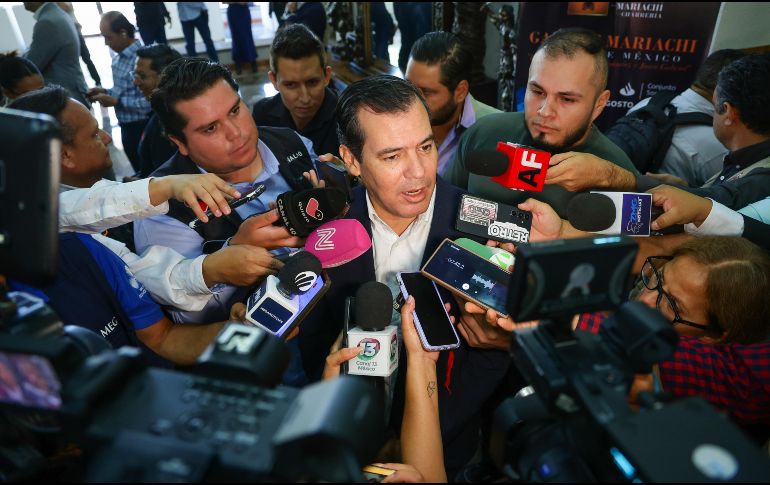 Monraz Villaseñor indicó que las plumas ubicadas en diversos puntos de la L4 serán sustituidas por pasos a desnivel, similares a los que existen a lo largo de la Línea 1. EL INFORMADOR/ ARCHIVO