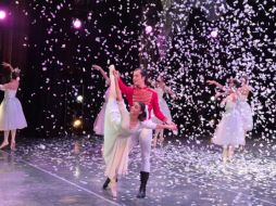 “El Cascanueces”, del Ballet de Jalisco, fue dirigido por Lucy Arce Álvarez. La puesta en escena, que arrancó temporada este miércoles 17, y se presentará hasta el domingo 21, y cuenta con 80 bailarines. EL INFORMADOR/ F. Salcedo