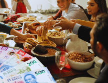 Si la celebración incluirá un regalo por persona, se estima que el gasto aumentará a un rango entre 500 y mil 500 pesos por presente. ESPECIAL / CANVA