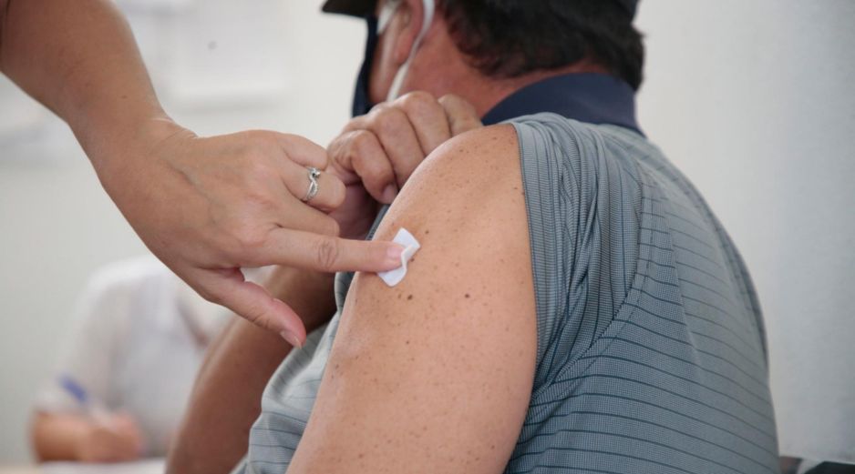 La vacunación es la mejor opción para evitar síntomas graves por la influenza. EL INFORMADOR/Archivo