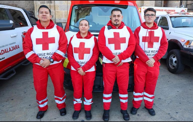 Tras el acto protocolario, distintas unidades que se dieron cita en el corazón del Centro de Guadalajara salieron de manera representativa con sus sirenas y códigos encendidos. EL INFORMADOR/A. Navarro