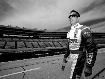 El youtuber Garrett Mitchell, conocido como Cleetus McFarland, confirmó la muerte de los Biffle. AFP / ARCHIVO