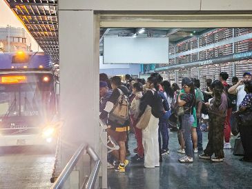 A lo largo de la tarde te iremos informando de algún otro retraso o modificación que se registre en la ciudad, por lo que te recomendamos mantenerte informado. EL INFORMADOR/ ARCHIVO