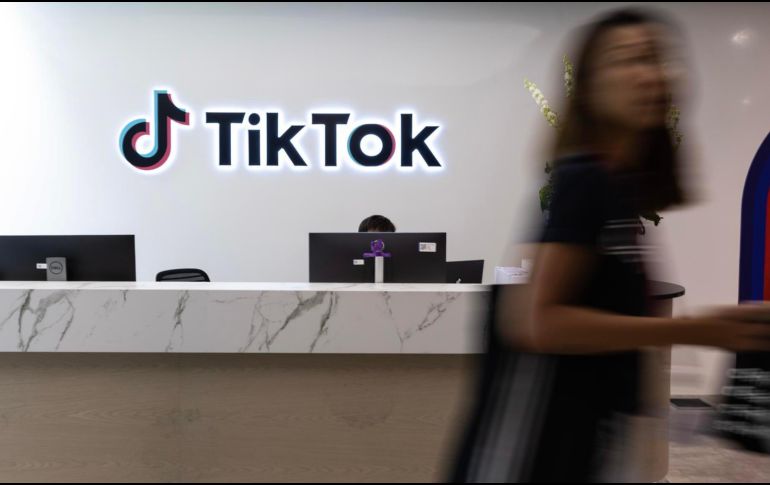 Trump no anunció una nueva prórroga para TikTok más allá del 16 de diciembre, pero firmó una orden ejecutiva el 25 de septiembre que ataba las manos del Departamento de Justicia hasta el 23 de enero. EFE/H. HWEE