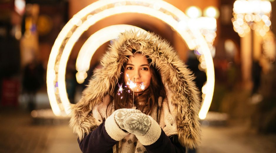 Más allá de estas creencias, especialistas de The International Feng Shui Guild coinciden en que la intención personal, la comodidad y la seguridad emocional también juegan un papel clave al elegir la vestimenta para recibir el Año Nuevo. Unsplash