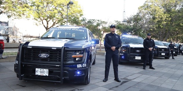 Entregan patrullas y equipo t&aacute;ctico a la Polic&iacute;a de Guadalajara