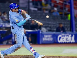 Japhet Amador pegó dos jonrones para llegar a 135 en la Liga Mexicana del Pacífico; un récord entre peloteros activos. CORTESÍA/Charros de Jalisco