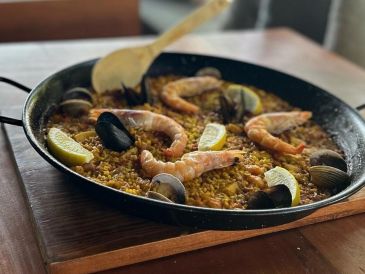 Abrió en febrero de 2024 y, hasta ahora, se ha convertido en un referente de la cocina española. FACEBOOK/Santa Lucía 66