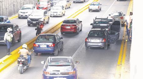 Los montachoques provocan choques menores para extorsionar a conductores. EL INFORMADOR/Archivo